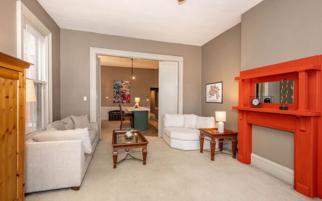 Historic Gem Russell Suite 2