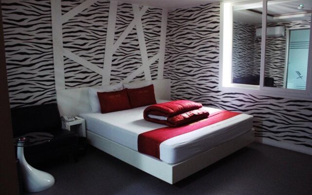Yangsan Show Hotel