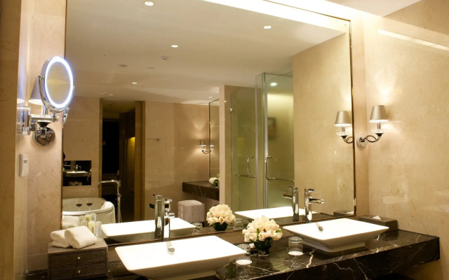 Crowne Plaza Shanghai Noah Square by IHG