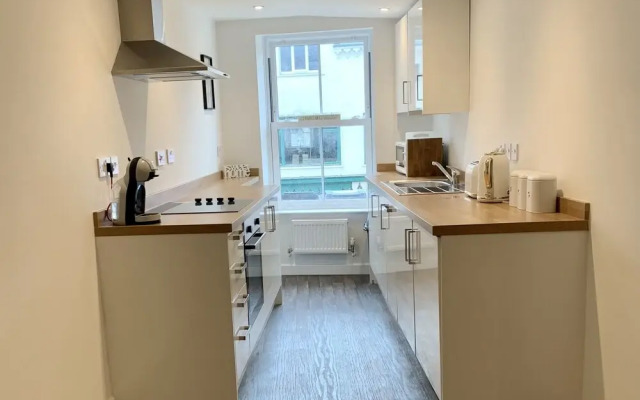 Charming Apartment Ilfracombe, Central Location
