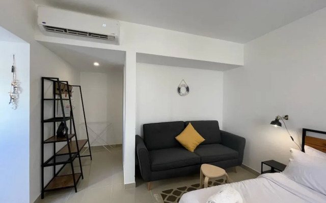 Refreshed & Uplifted 2 BDR @ G Cribs