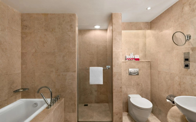 Отель Al Marwa Rayhaan by Rotana