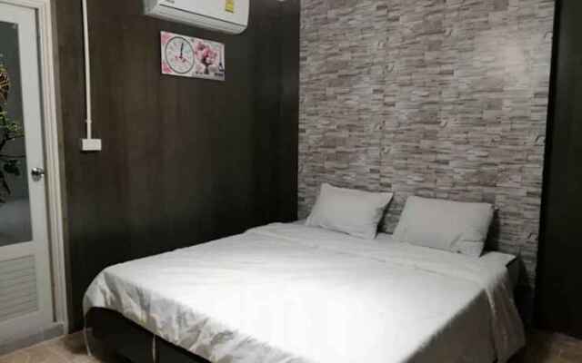 E2S Place