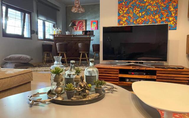 Lovely Luxurious Modern Apartment in Thessaloniki