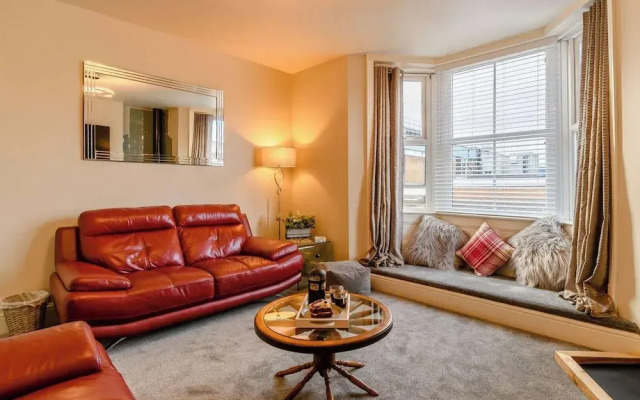Nirvana Apartment Sunniest Spot in Scarborough