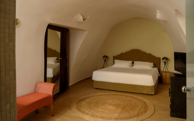 Santorini Suite Home