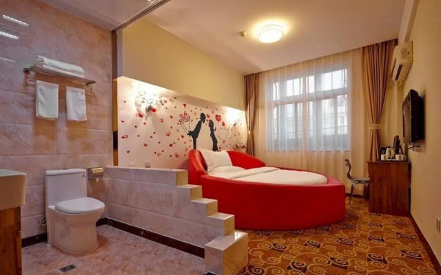 Super 8 Hotel Jinan Railway Station Square