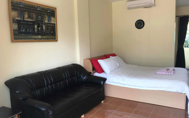 RoomQuest One Bangsaray