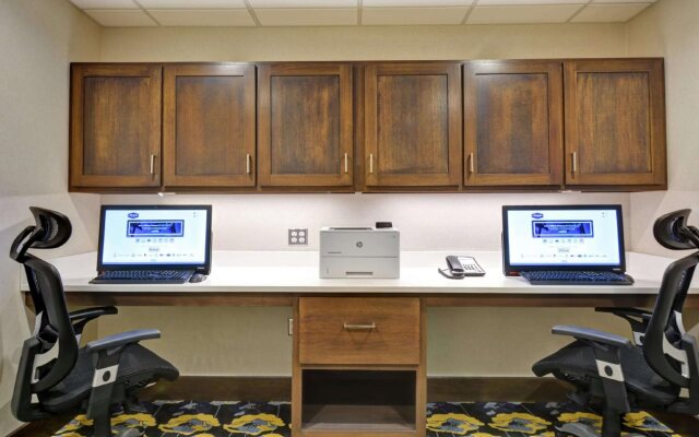 Hampton Inn & Suites Ashland