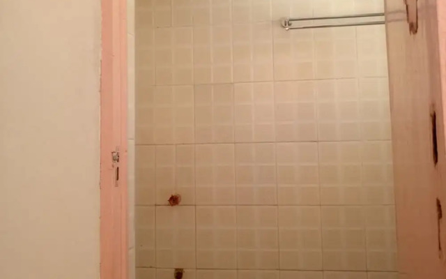 Acaliputo Guest House