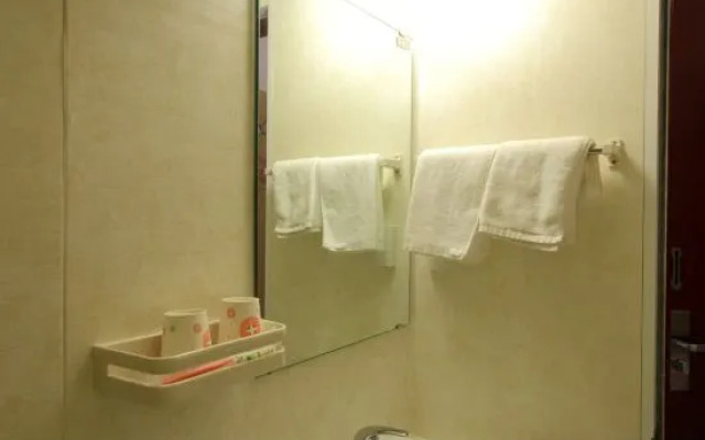 Liru Tujia Hostel