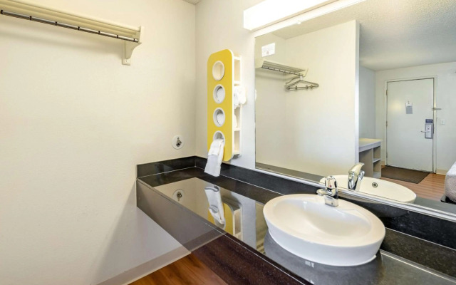 Motel 6 Clarkston, WA