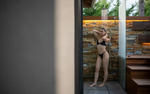 Sylvia Camping & Luxury Suites