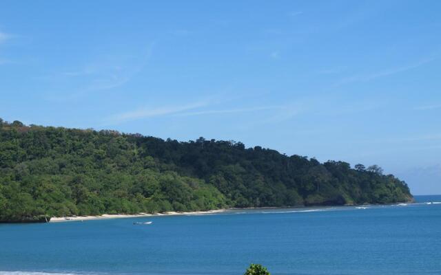 Surya Kencana Seaside Hotel
