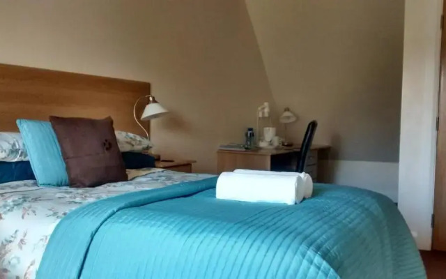 Tollyrose Country House