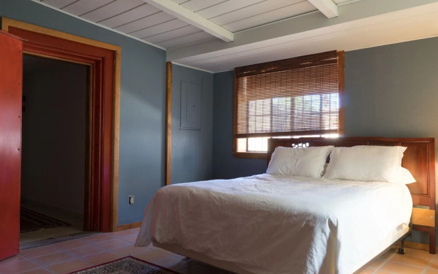 NextDoor at Dos Cabezas