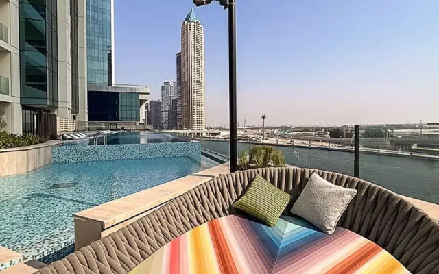 Stylish Missoni-branded Studio