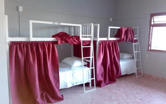 Posada Y Hostal Del Parque - Hostel