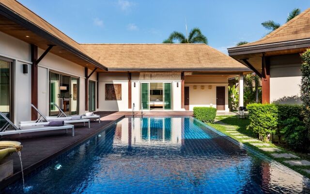 Emerald Pool Villa