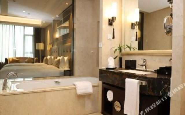 Tanglong International Hotel