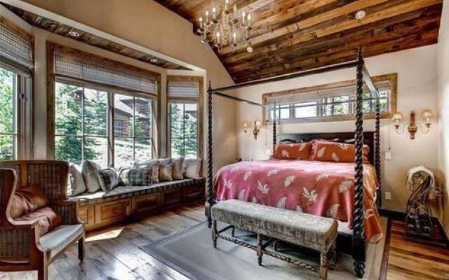 Ski Bridge Lodge by Pinnacle Lodging