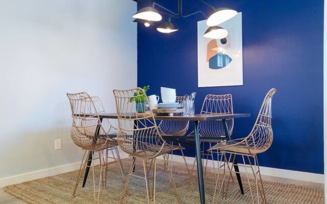 Spacious 3 BR Near Downtown by Domio