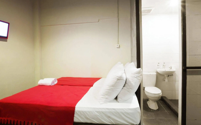 Maven Gunung Sahari – Guest Rooms – Jakarta