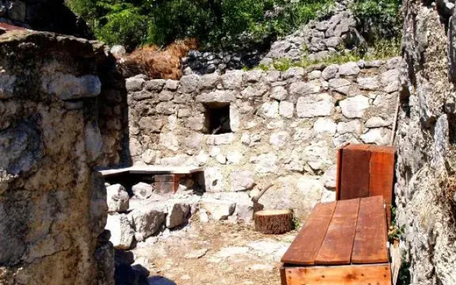 Holiday Home Dalmatinska Kuća