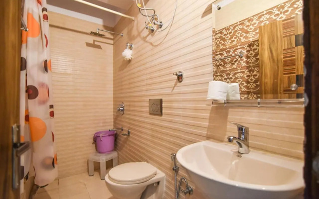 Dhanlaxmi Apartments