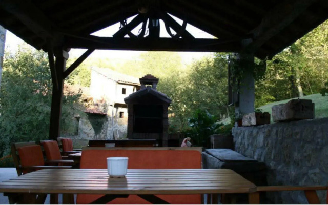 Apartamentos Rurales La Caviana