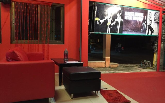 Red Boutique Hostel