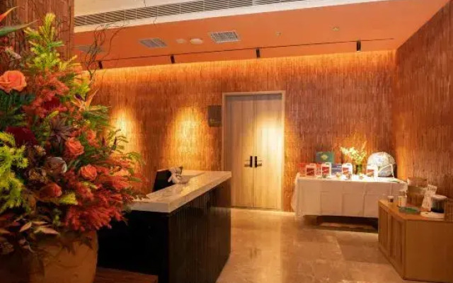 GuangYueShang Collection · Qiju (Guangxi Art Museum Nanning Night)