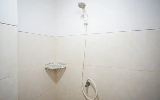 Puspita Green Lake View Apartment