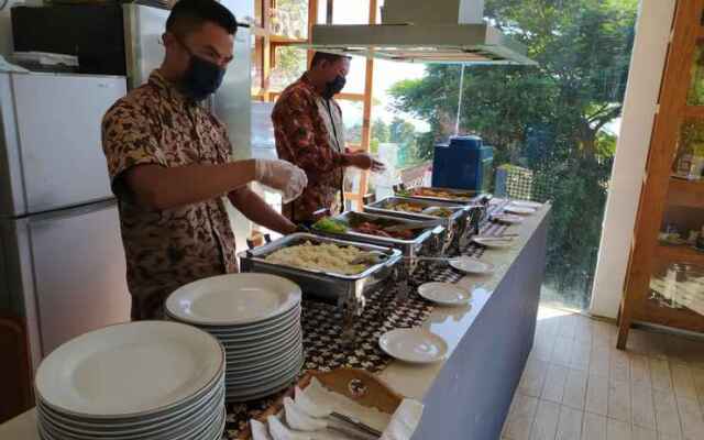 Tea Garden Resort
