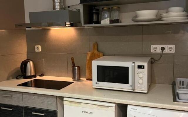 Riverside Promenade Apartment