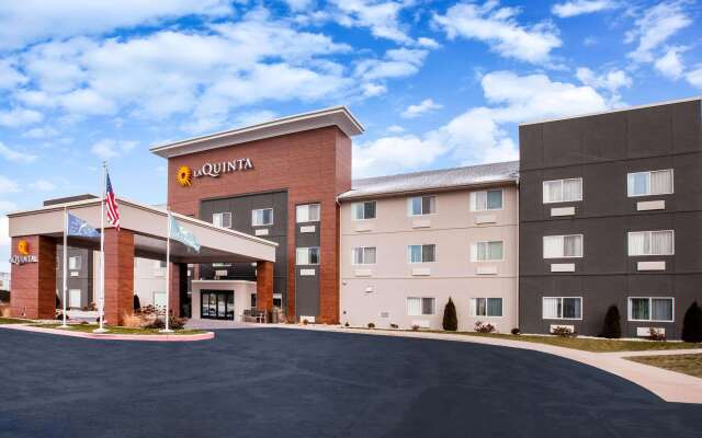 La Quinta Inn & Suites by Wyndham Elkhart