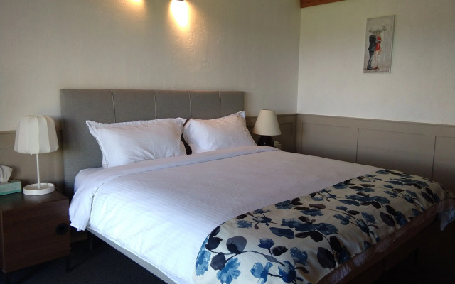 Cariboo Log Guest House