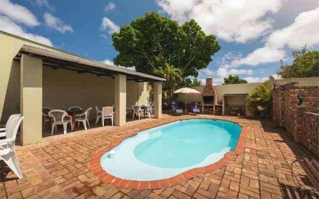 Oak Lodge Guesthouse