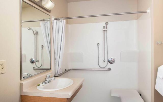 Woodspring Suites Ogden