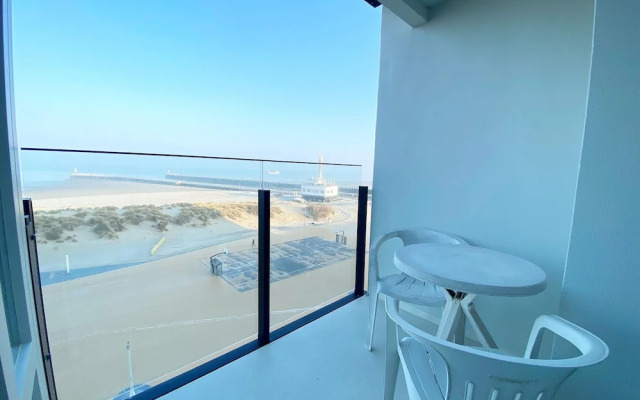 Apartment in Nieuwpoort With sea View