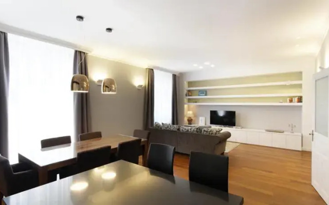 Deluxe Apartment Lutetia