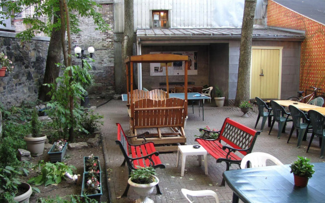 Auberge de la Paix - Hostel