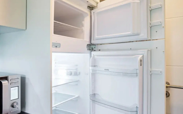 Lovely Apartment in Duisburg near Forest