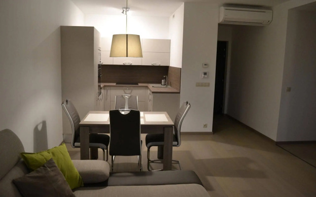 Panorama Apartment with Free Parking