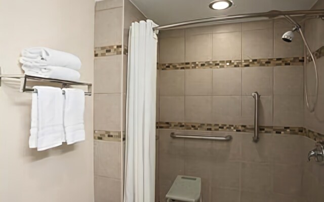 Days Inn by Wyndham Oil City Conference Center