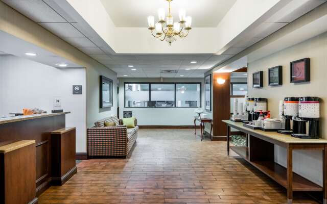 Hampton Inn Roanoke/Hollins - I-81