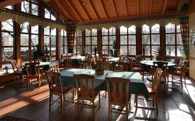 Hotel Grüne Tanne Mandelholz