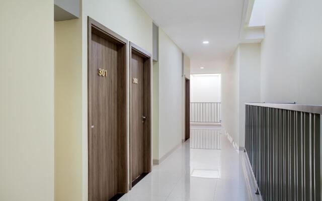 OYO 115 Portal Residence