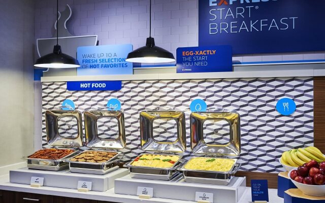 Holiday Inn Express and Suites Brantford by IHG