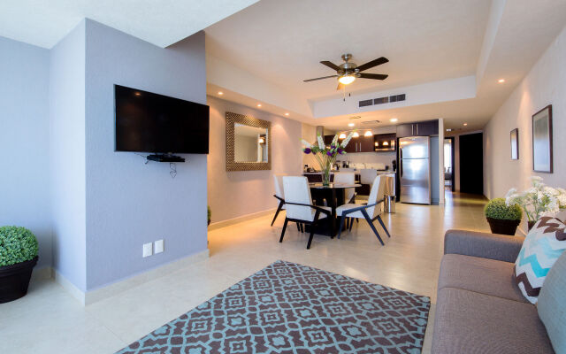 Grand Venetian Condominium